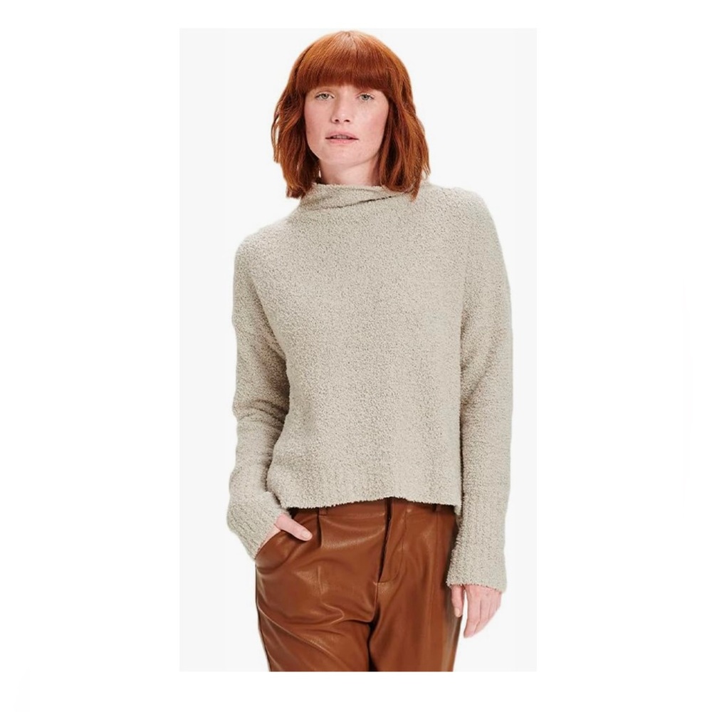 UGG Pullover Sweater
